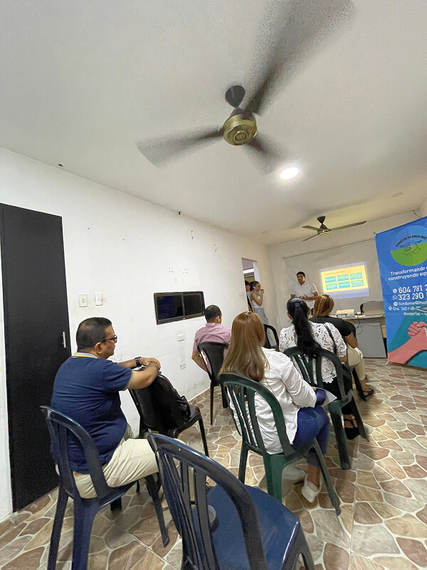 Equipo de la Fundación Un Amigo Más